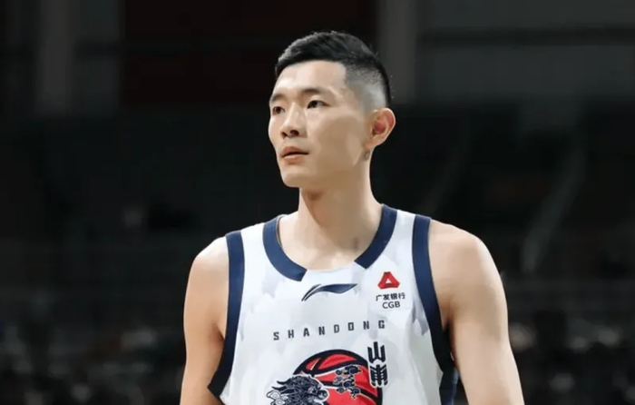 开云体育官方平台-山东崩了n年的三分终于有救了！王证搭配陈林坚，空间+威慑力拉满|山东队|比赛|球员|命中率|兜底_新浪体育_新浪新闻