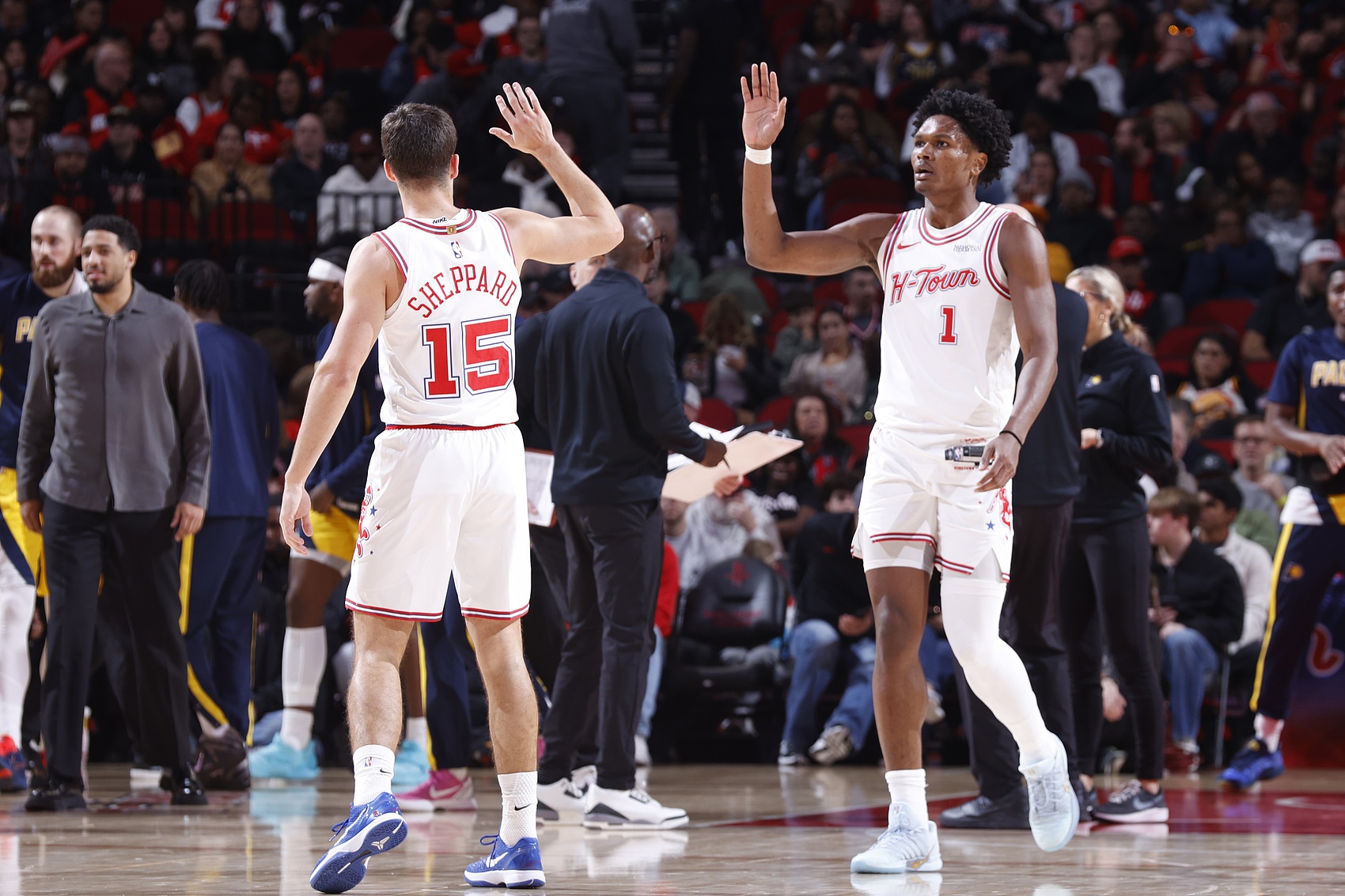 开云体育官方-申京状态低迷失误频频&乌度卡完败于斯波 火箭季后赛之旅蒙上阴影