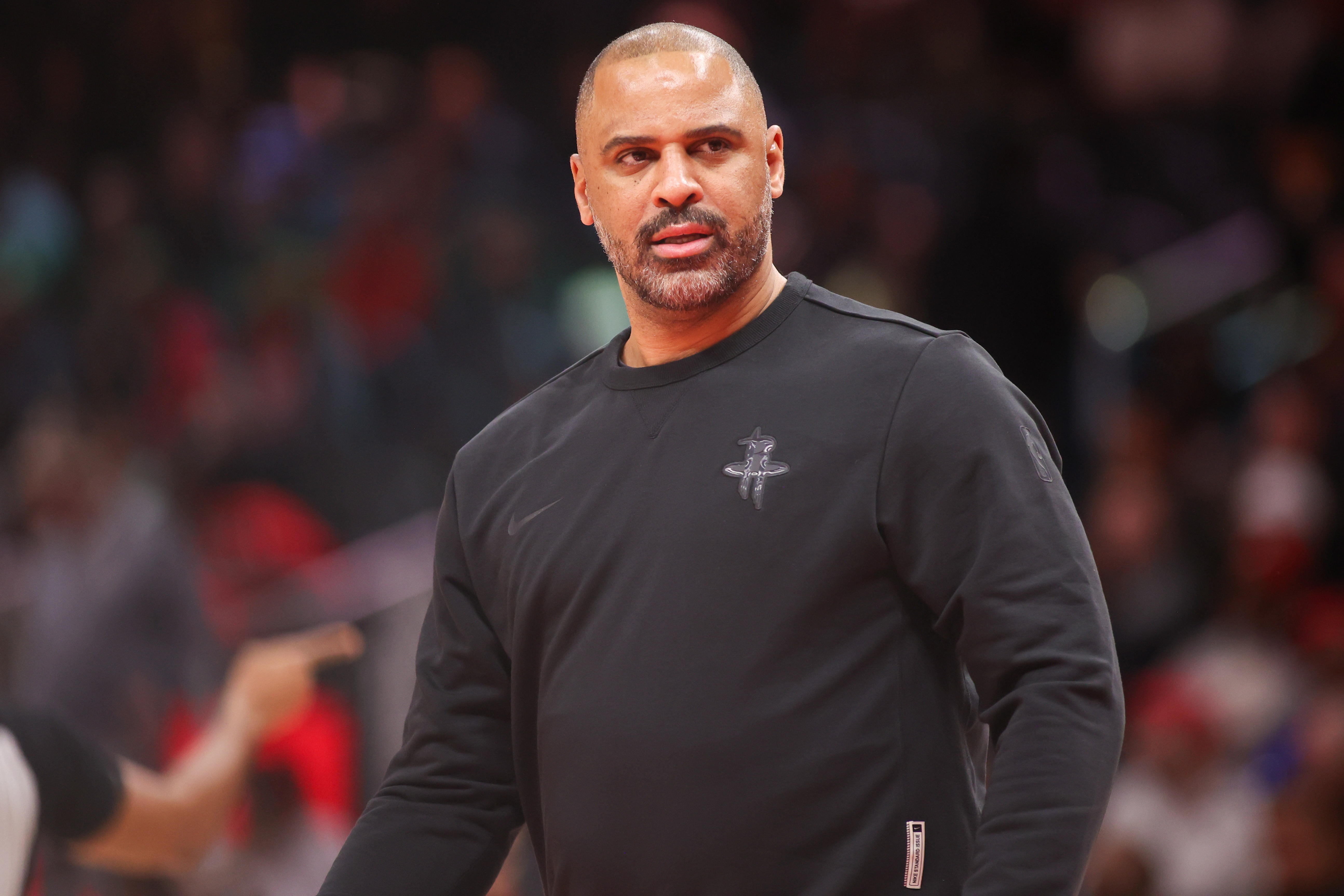 开云体育官方-申京状态低迷失误频频&乌度卡完败于斯波 火箭季后赛之旅蒙上阴影