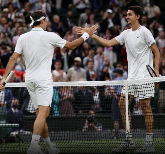 1625553340743090955.png KAIYUNSPORTS-张奔斗:加入“18俱乐部” 费德勒只用了20年