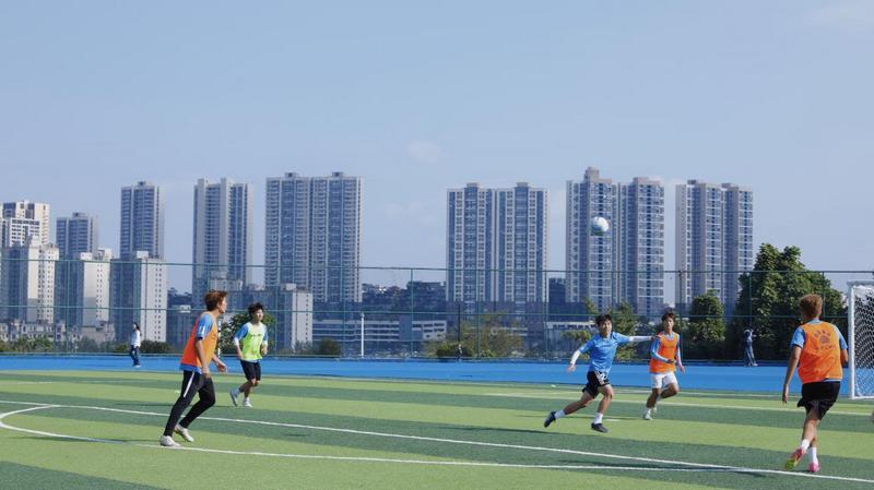 贵州村超+开大：校园足球新范式走进中冠联赛